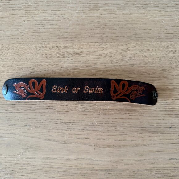 Disney Pirates of The Caribbean SINK OR SWIM Brown Leather Bracelet Snap Dragon - Picture 1 of 5